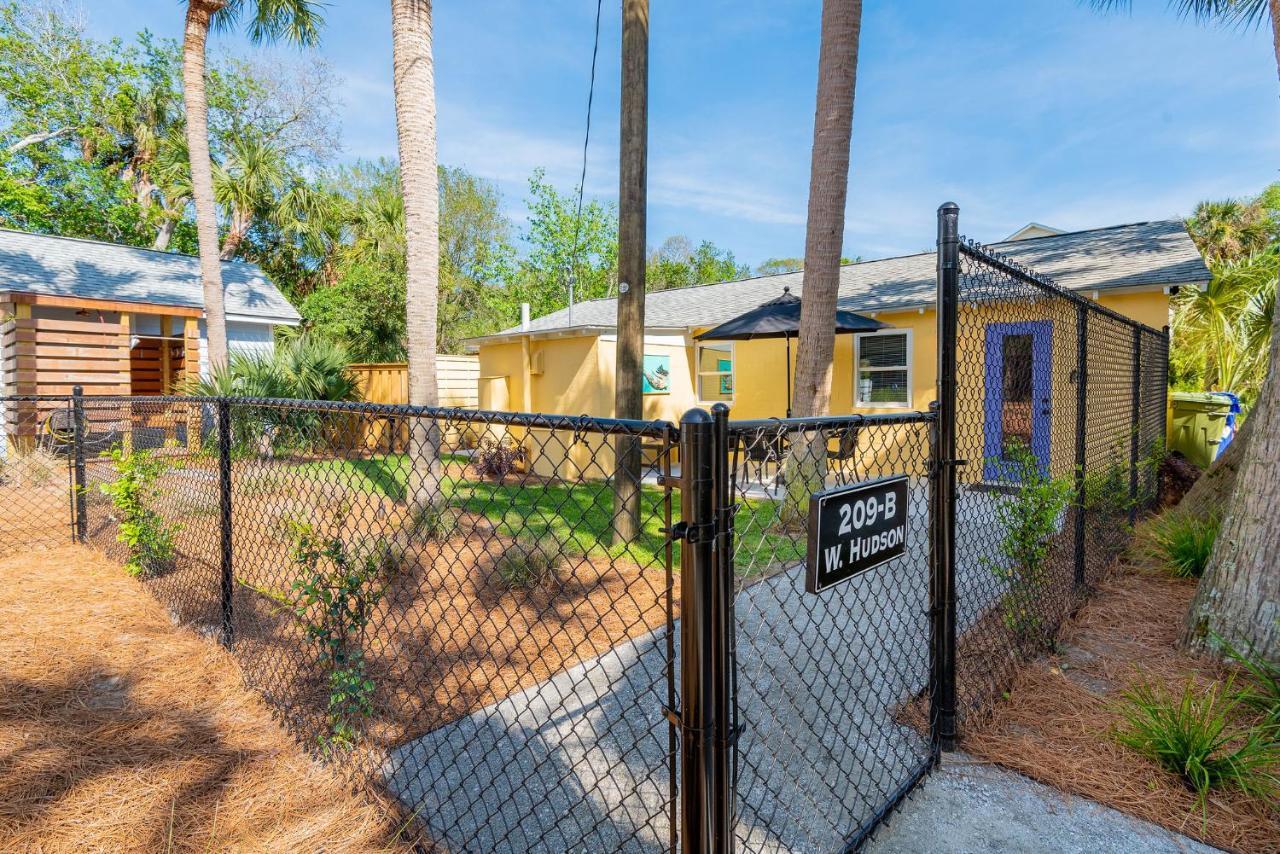 Folly Vacation Laid Back Casual Beach Bungalow 209-B Folly Beach Exterior photo